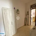 Affitto 3 camera appartamento di 77 m² in Palermo