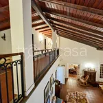 Rent 10 bedroom house of 550 m² in Ragalna