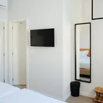 Rent a room of 500 m² in Portimão