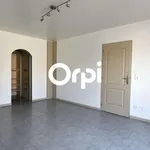 Appartement de 109 m² avec 3 chambre(s) en location à Malroy