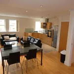 Rent 2 bedroom flat in Glasgow