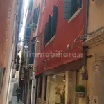 Rent 2 bedroom apartment of 60 m² in Venice