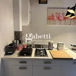 Affitto 2 camera appartamento di 37 m² in Firenze