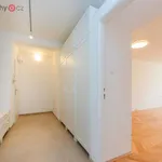 Pronajměte si 3 ložnic/e byt o rozloze 83 m² v Praha