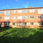 Flat to rent in Woking, Surrey GU21