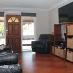 Rent 3 bedroom house of 556 m² in  Nowra NSW 2541                        