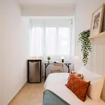 Rent a room of 598 m² in Madrid