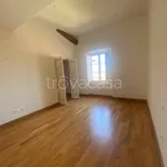 Rent 6 bedroom apartment of 210 m² in Lucca