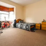 Rent 4 bedroom flat in Southampton