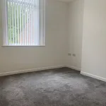 Rent 3 bedroom flat in North West England