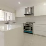 Rent 4 bedroom house in Moorebank