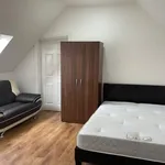 Rent 1 bedroom flat in East Midlands