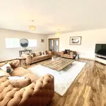 Rent 6 bedroom flat in North East Derbyshire