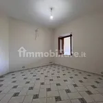 Affitto 4 camera appartamento di 138 m² in Reggio Calabria