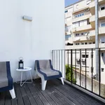 Rent 1 bedroom apartment of 35 m² in Porto