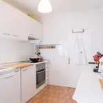 Rent a room of 120 m² in madrid