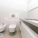 Rent 2 bedroom apartment of 70 m² in Milan