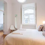 Rent 3 bedroom apartment of 100 m² in Lisboa