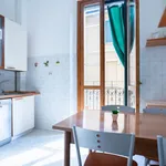 Rent 4 bedroom apartment in Milan