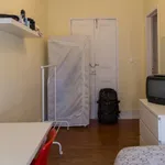 Rent a room in lisbon