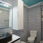 Rent 4 bedroom apartment in Valencia']