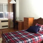 Rent 3 bedroom apartment in Porto