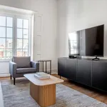 Rent 3 bedroom apartment of 1163 m² in Lisbon