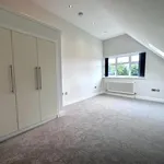 Rent 3 bedroom apartment of 150 m² in Hertsmere