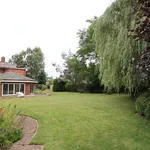 Rent 7 bedroom house in East Midlands