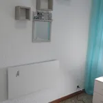 Rent 4 bedroom apartment in Barcelona