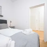 Rent 3 bedroom apartment of 45 m² in Wien