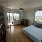 Pronajměte si 4 ložnic/e byt o rozloze 104 m² v Praha 3