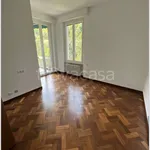 Rent 4 bedroom apartment of 160 m² in Genova