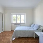 Rent a room in lisbon