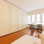 Rent 3 bedroom apartment of 120 m² in Milano