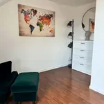 Miete 3 Schlafzimmer wohnung von 90 m² in Düsseldorf