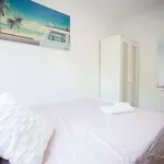 Rent a room of 85 m² in barcelona