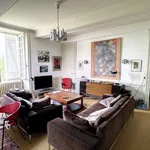 Appartement de 121 m² avec 4 chambre(s) en location à Laval