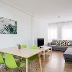 Rent 4 bedroom apartment of 60 m² in Madrid