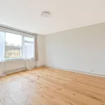 Rent 3 bedroom flat in South East England