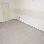 Miete 2 Schlafzimmer wohnung von 72 m² in Lugau