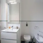 Rent 1 bedroom apartment of 45 m² in milan