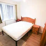 Rent 4 bedroom house in Salford