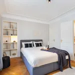 Appartement de 50 m² avec 3 chambre(s) en location à Paris