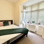 Rent 1 bedroom flat in London