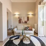 Rent 2 bedroom apartment of 80 m² in Florence