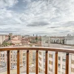 Alquilo 2 dormitorio apartamento de 840 m² en Madrid