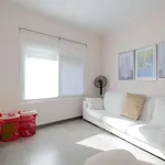 Rent 3 bedroom apartment of 70 m² in barcelona