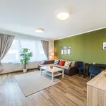 Pronajměte si 1 ložnic/e byt o rozloze 65 m² v Prague