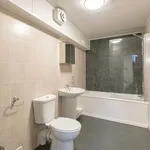 Rent 6 bedroom flat in Leeds